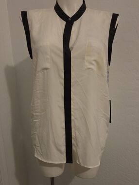 Rock & Republic White Sleeveless Blouse with Black Trim Accents
